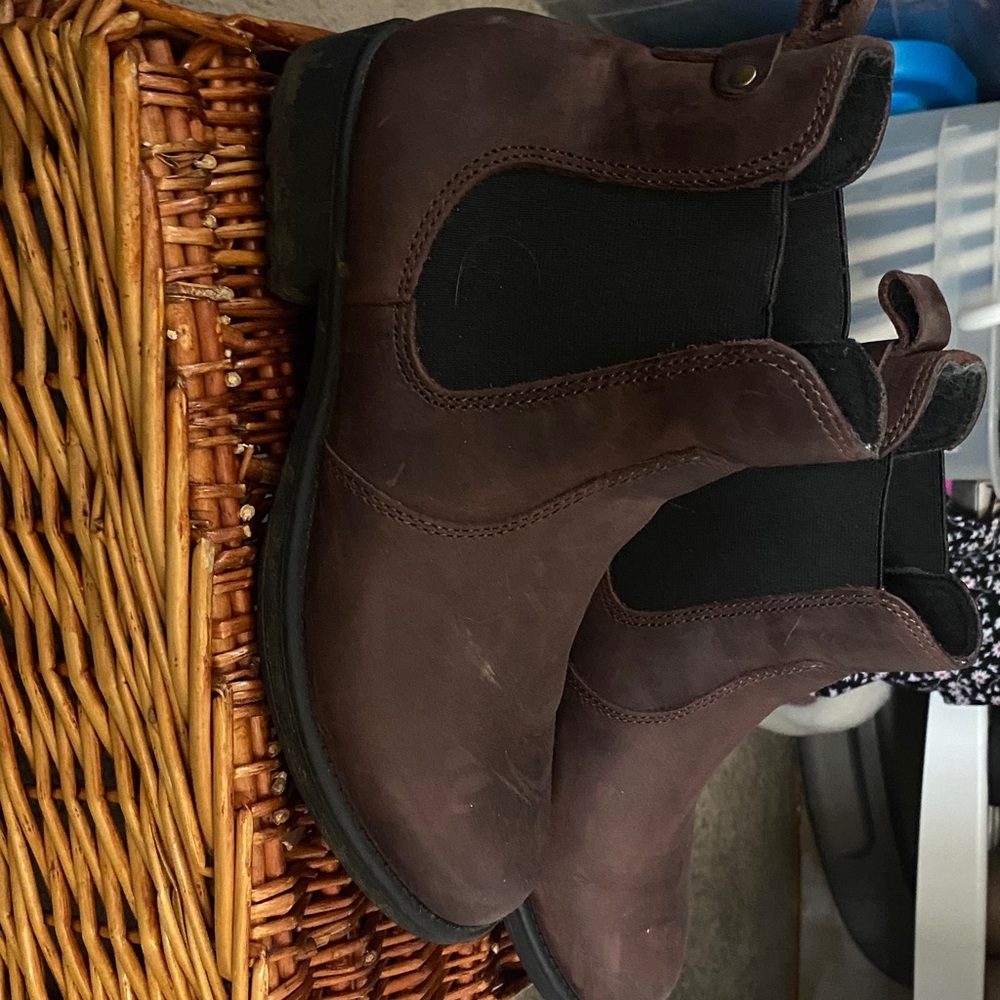 Denver Hayes Chelsea Boots in Dark Brown - Classic Slip-On Style